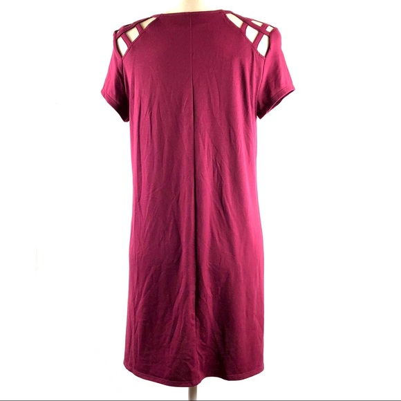 Speechless Burgundy Cage Shoulder Dress - Picture 5 of 8